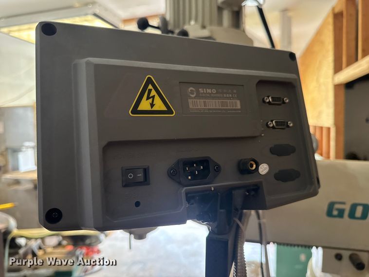 image for item EN0541 2019 Grizzly G0796 milling machine