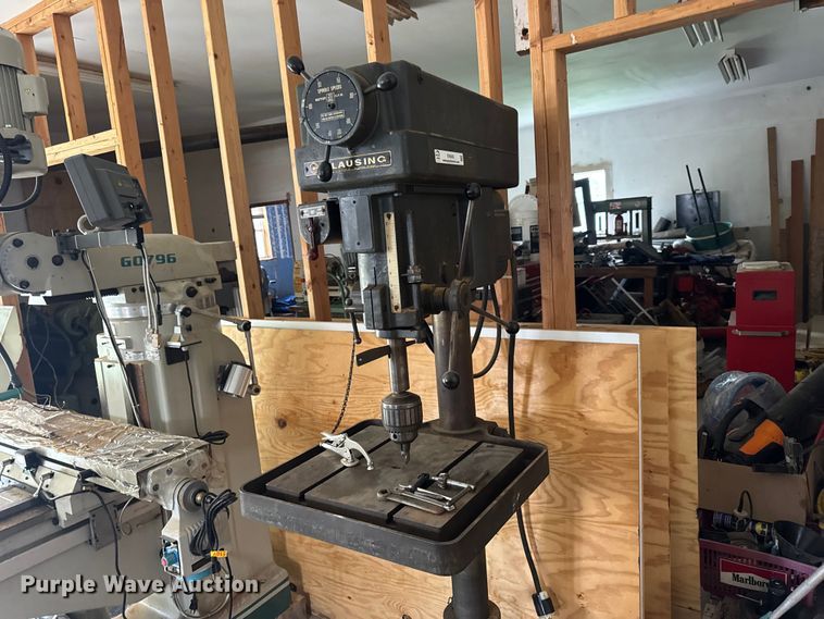 image for item EN0542 Clausing Series 22V-1 drill press