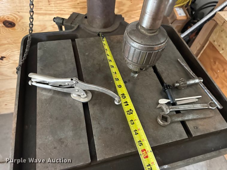 image for item EN0542 Clausing Series 22V-1 drill press