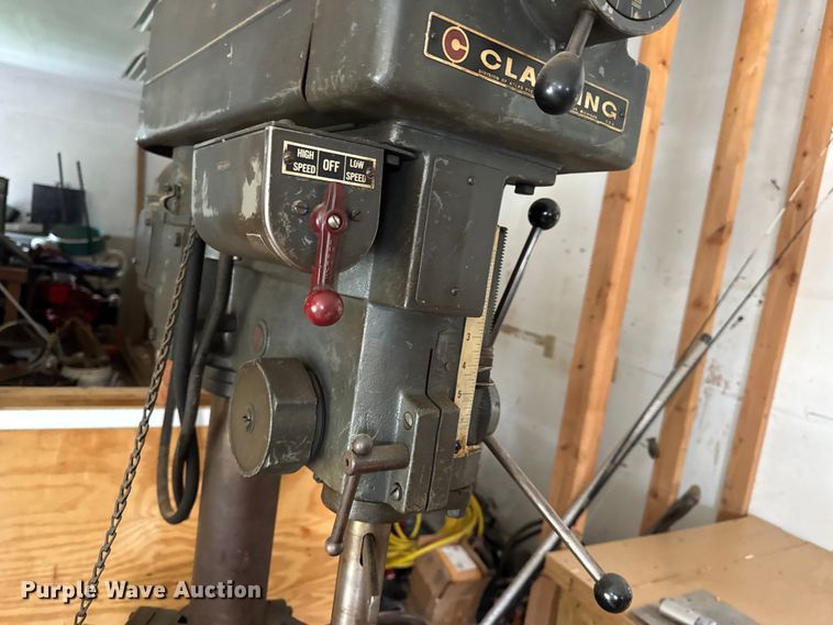 image for item EN0542 Clausing Series 22V-1 drill press