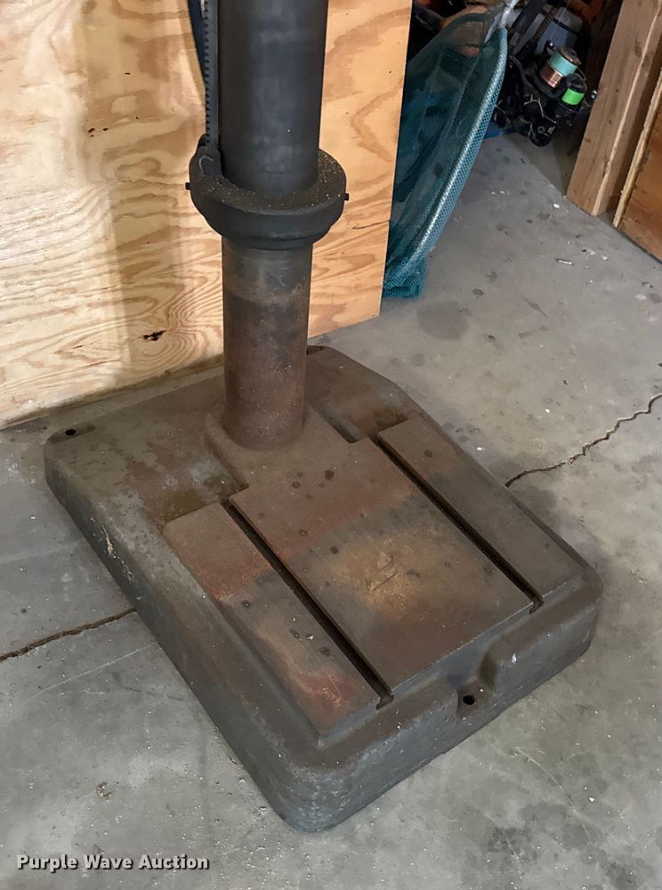 image for item EN0542 Clausing Series 22V-1 drill press