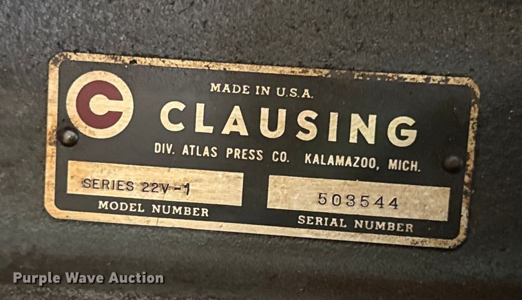 image for item EN0542 Clausing Series 22V-1 drill press