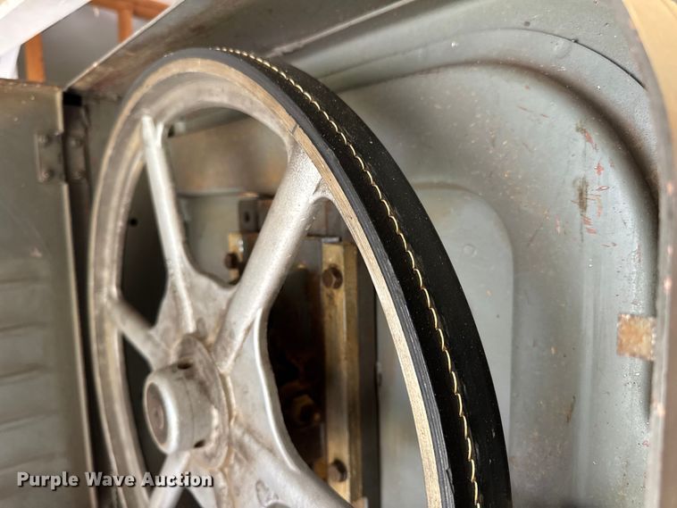 image for item EN0543 Delta Rockwell Band Saw