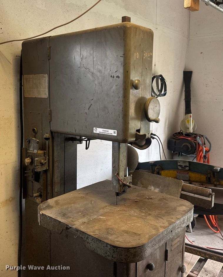 image for item EN0544 Grob band saw