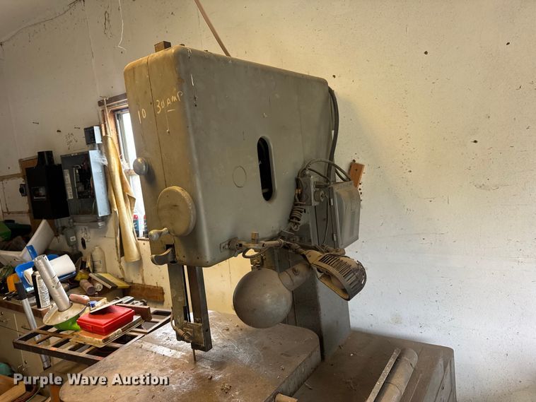 image for item EN0544 Grob band saw