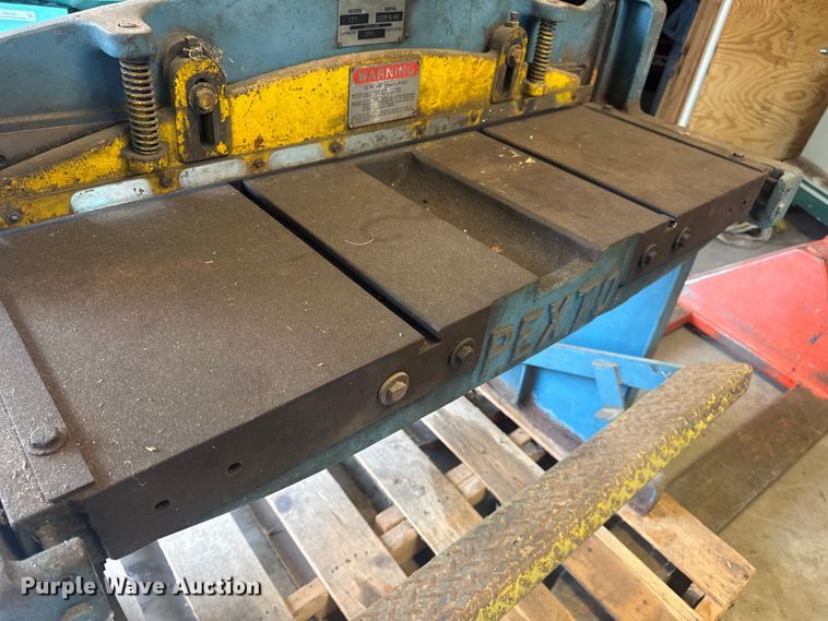 image for item EN0545 Pexto 137L metal shear