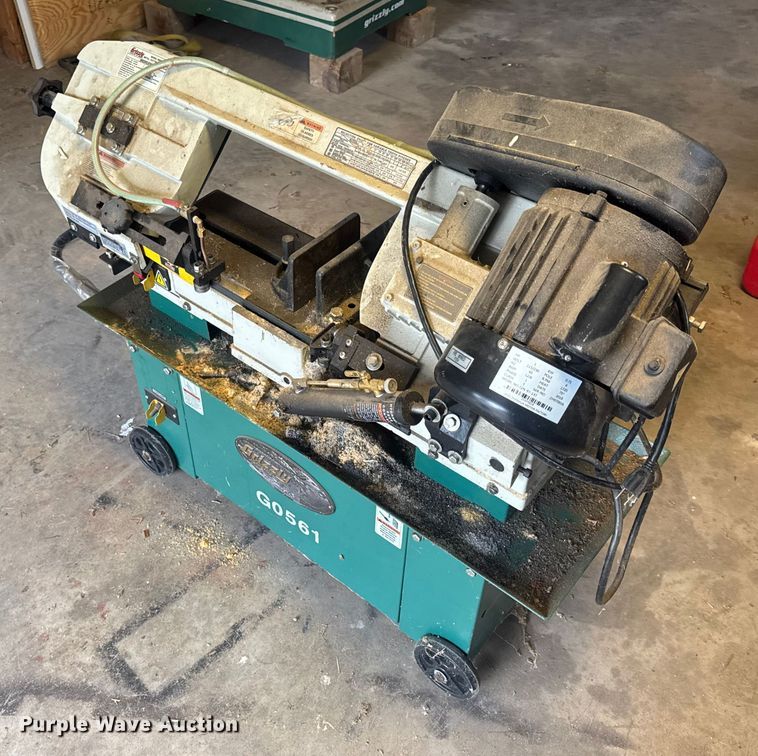 image for item EN0547 2019 Grizzly G0561 band saw
