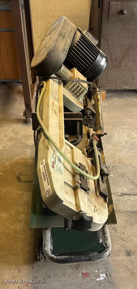 image for item EN0547 2019 Grizzly G0561 band saw