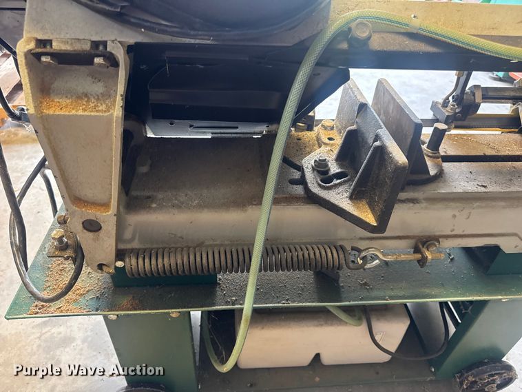 image for item EN0547 2019 Grizzly G0561 band saw