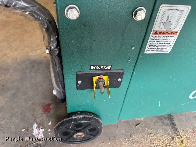 image for item EN0547 2019 Grizzly G0561 band saw