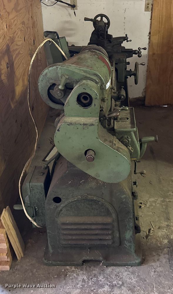 image for item EN0548 South Bend lathe
