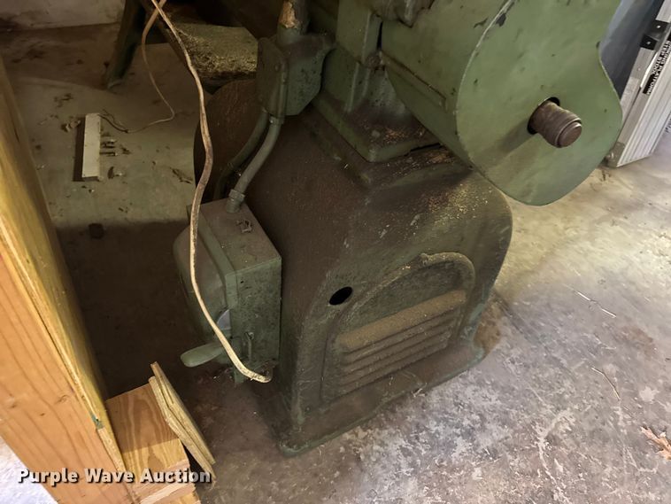 image for item EN0548 South Bend lathe