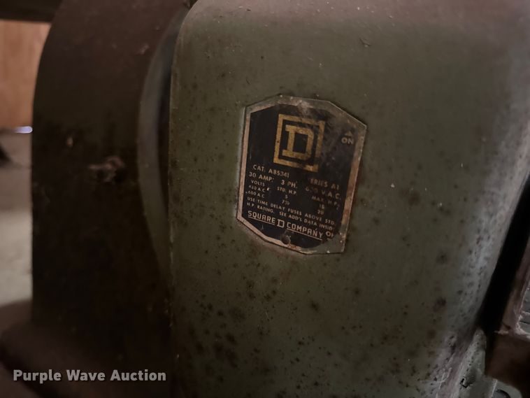 image for item EN0548 South Bend lathe