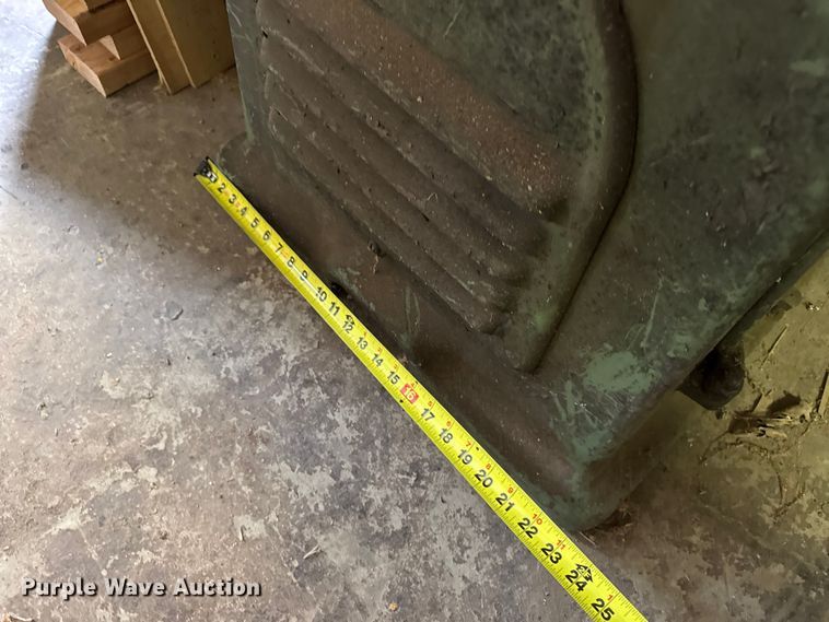 image for item EN0548 South Bend lathe