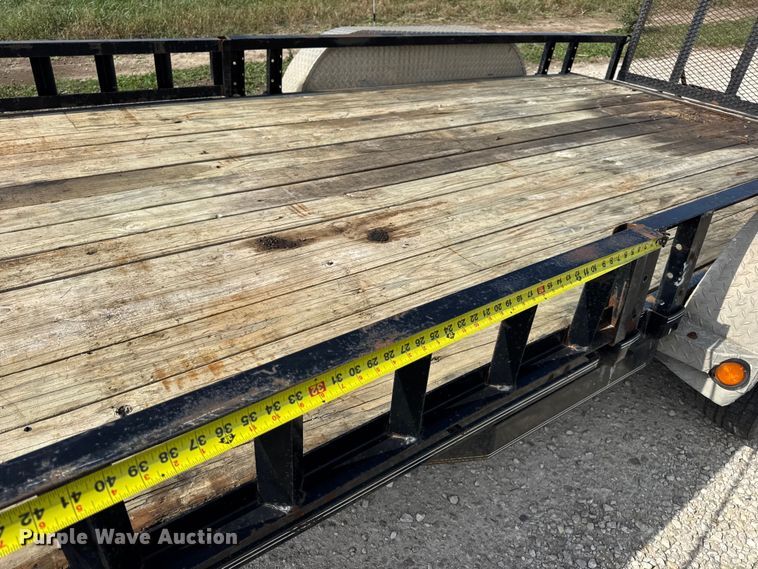 image for item EN0562 2020 PJ Trailers utility trailer