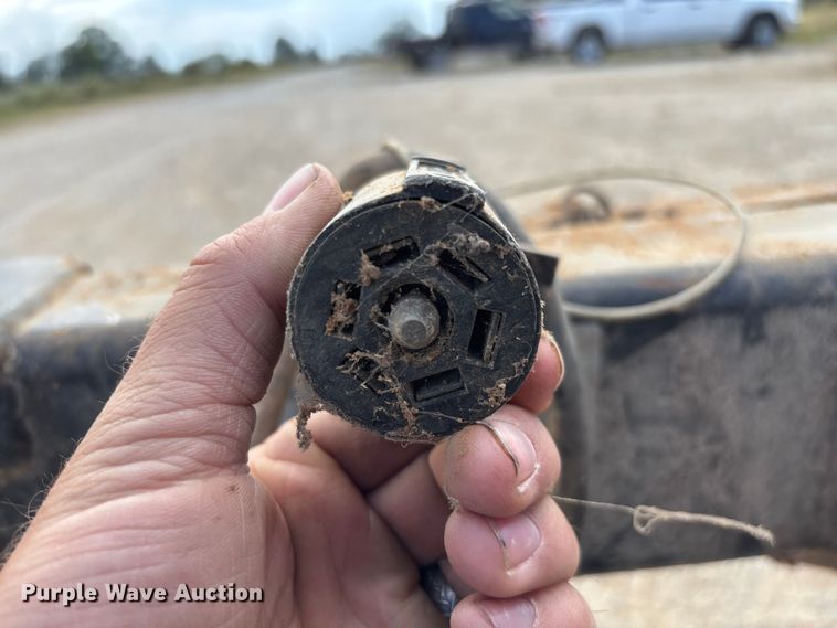 image for item EN5695 2011 TimberKing 2000 sawmill