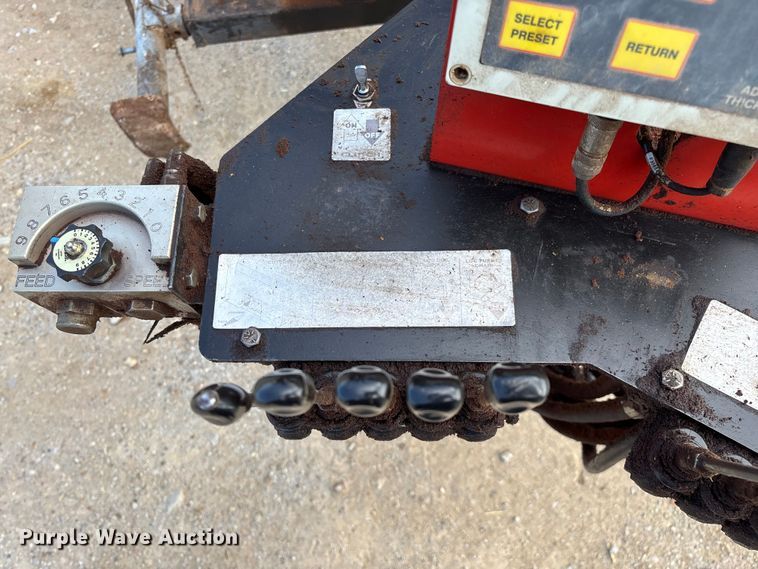 image for item EN5695 2011 TimberKing 2000 sawmill