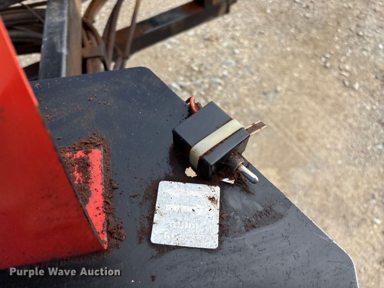 image for item EN5695 2011 TimberKing 2000 sawmill