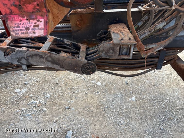 image for item EN5695 2011 TimberKing 2000 sawmill