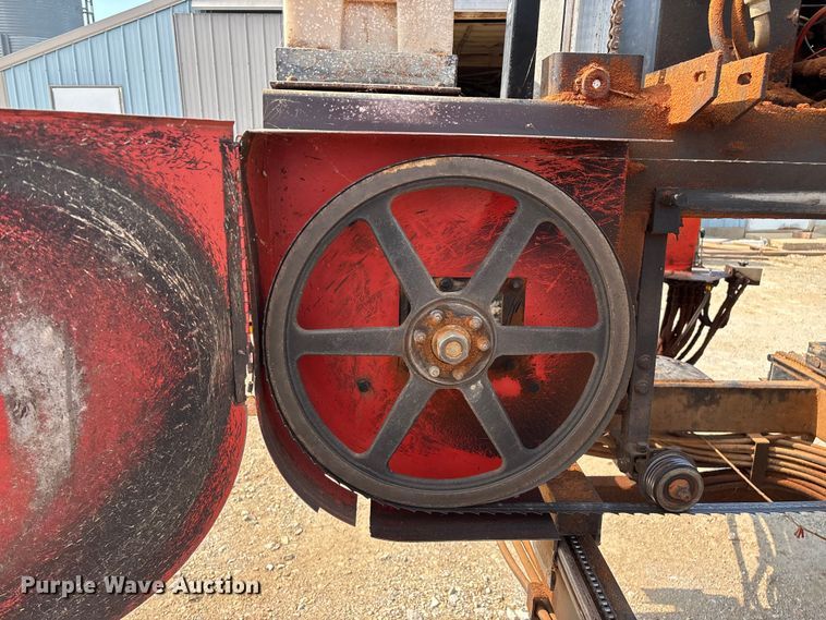 image for item EN5695 2011 TimberKing 2000 sawmill