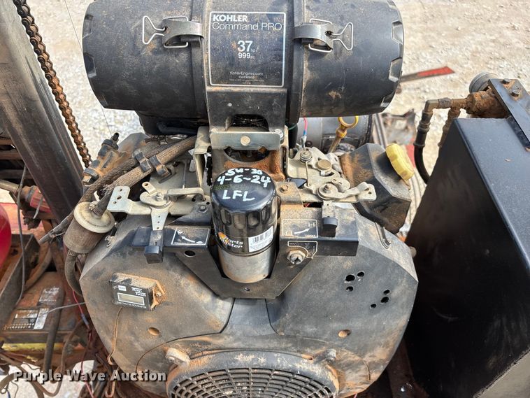 image for item EN5695 2011 TimberKing 2000 sawmill