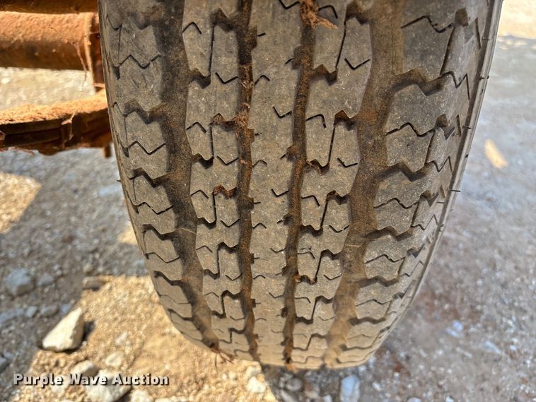 image for item EN5695 2011 TimberKing 2000 sawmill