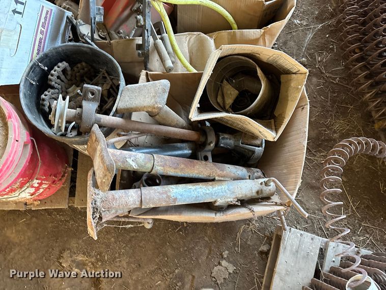 image for item EN5695 2011 TimberKing 2000 sawmill