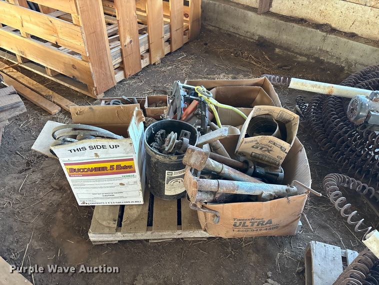 image for item EN5695 2011 TimberKing 2000 sawmill