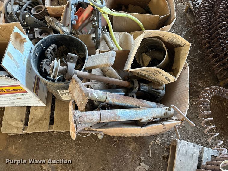 image for item EN5695 2011 TimberKing 2000 sawmill