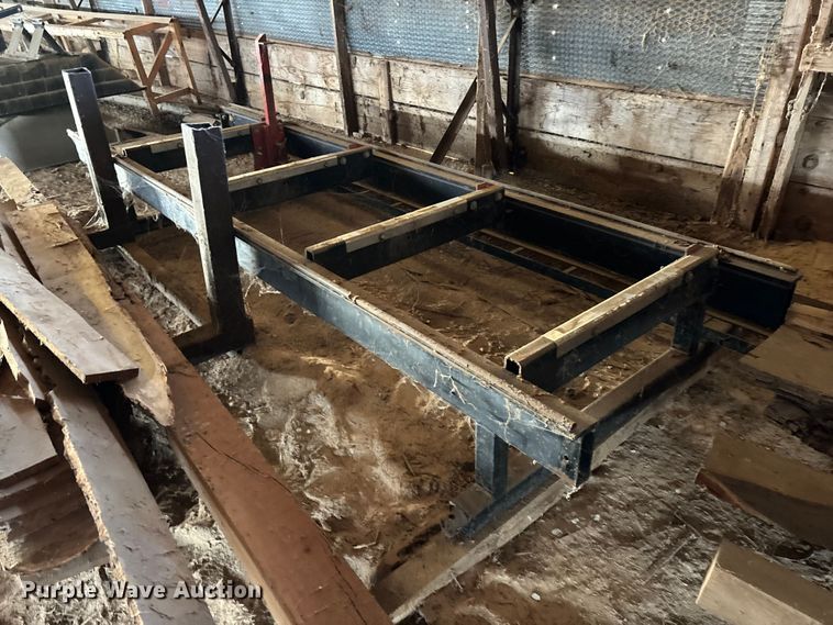 image for item EN5695 2011 TimberKing 2000 sawmill