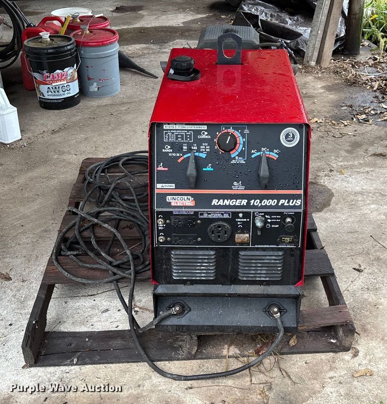 image for item EN5701 Lincoln Electric Ranger 10,000 Plus welder