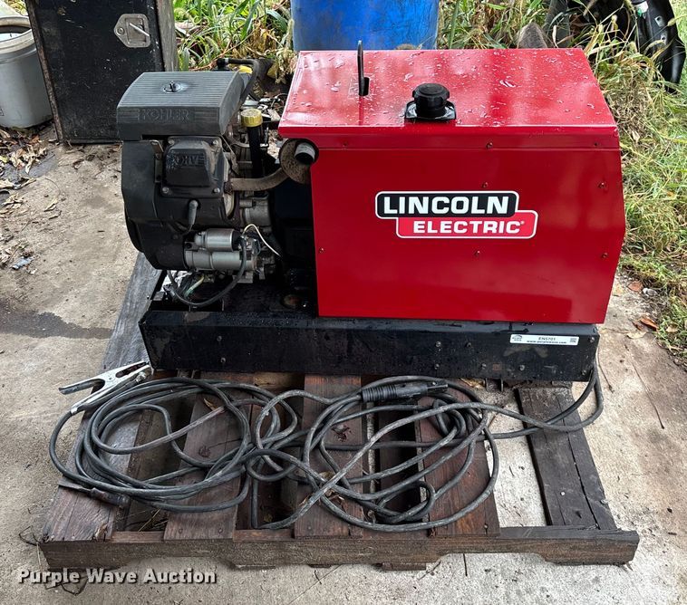 image for item EN5701 Lincoln Electric Ranger 10,000 Plus welder