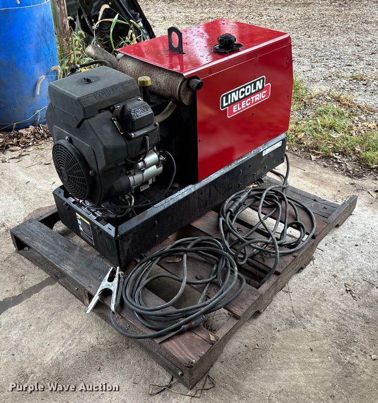 image for item EN5701 Lincoln Electric Ranger 10,000 Plus welder