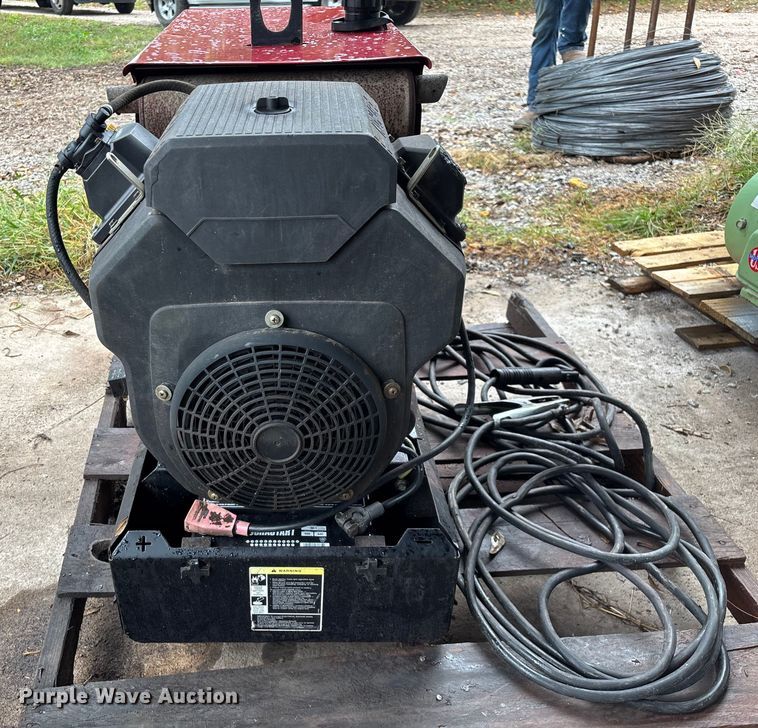 image for item EN5701 Lincoln Electric Ranger 10,000 Plus welder
