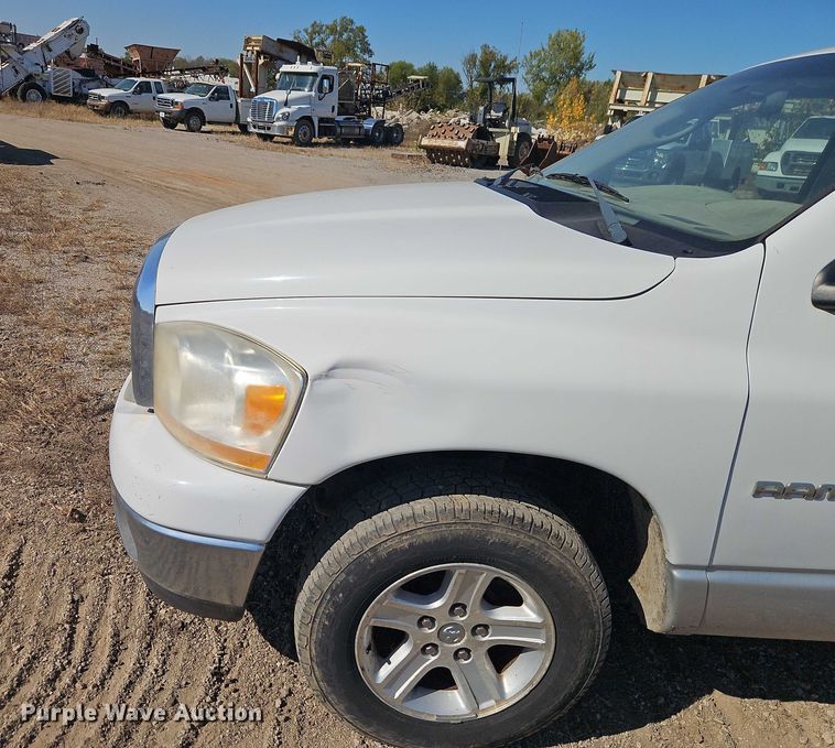image for item EO4718 2006 Dodge Ram 1500 pickup truck