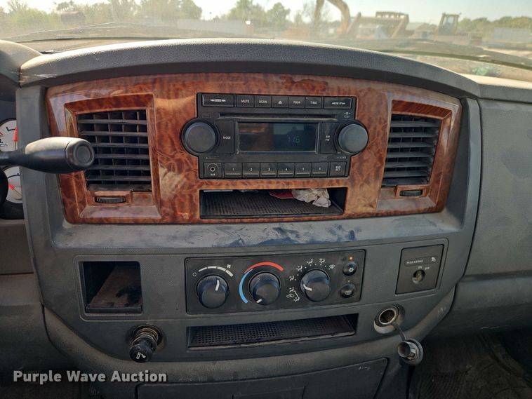 image for item EO4718 2006 Dodge Ram 1500 pickup truck