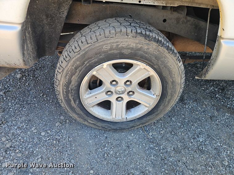 image for item EO4718 2006 Dodge Ram 1500 pickup truck