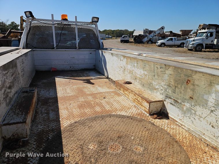 image for item EO4719 2001 Ford F450 Super Duty utility / service truck