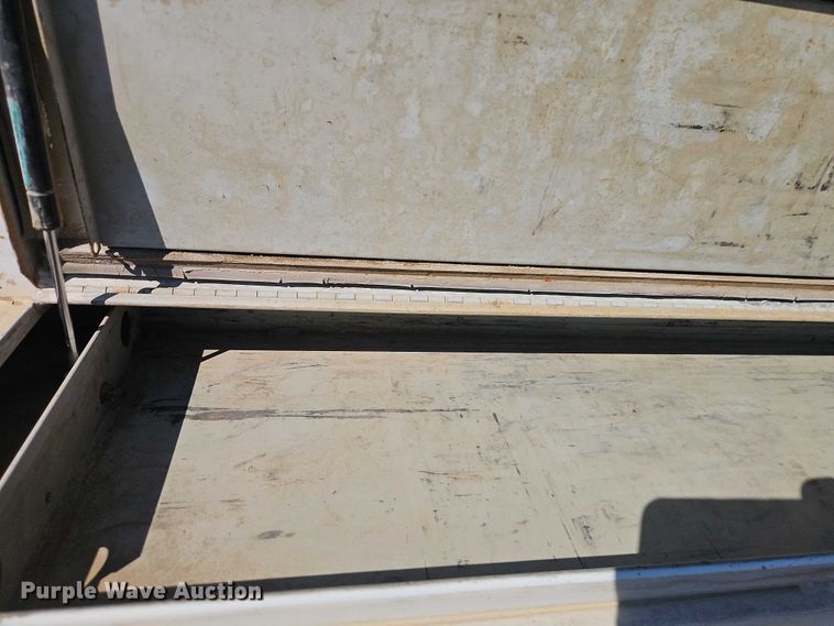 image for item EO4719 2001 Ford F450 Super Duty utility / service truck