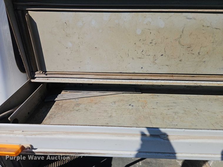 image for item EO4719 2001 Ford F450 Super Duty utility / service truck