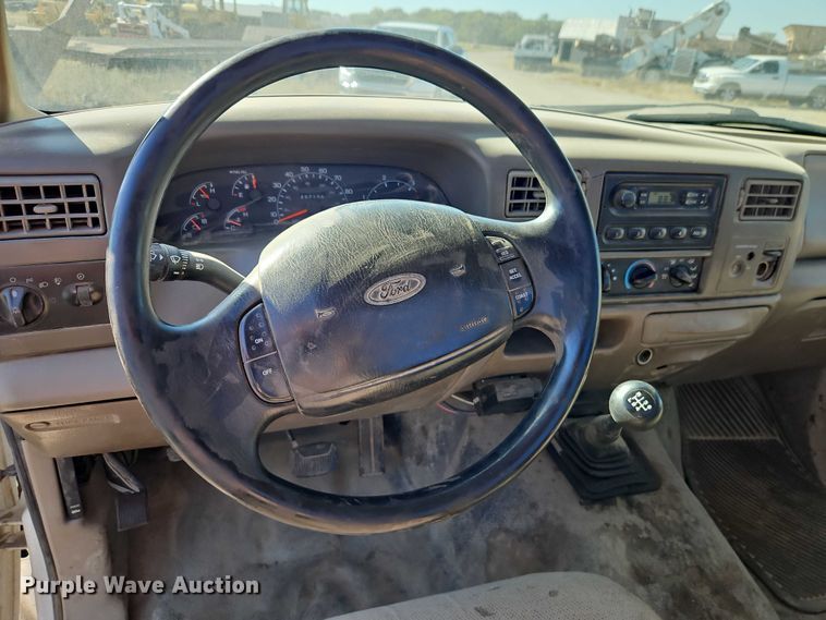 image for item EO4719 2001 Ford F450 Super Duty utility / service truck