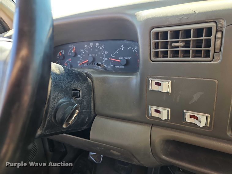 image for item EO4719 2001 Ford F450 Super Duty utility / service truck