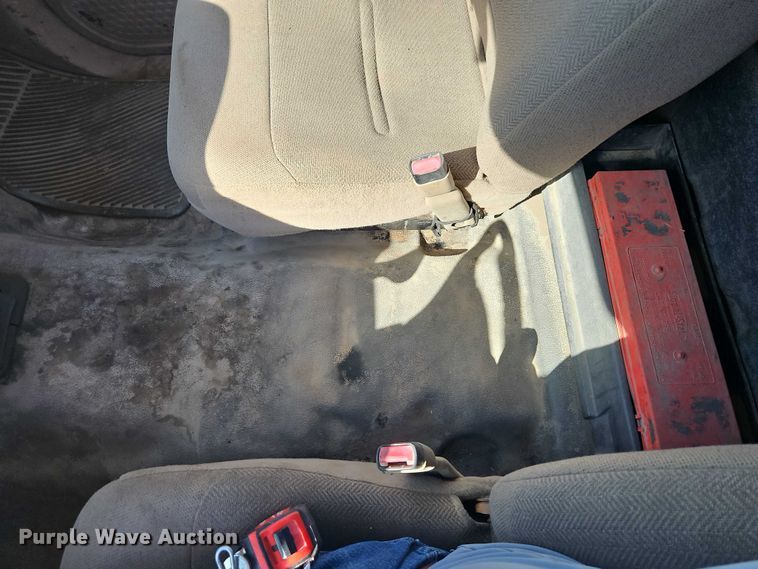 image for item EO4719 2001 Ford F450 Super Duty utility / service truck