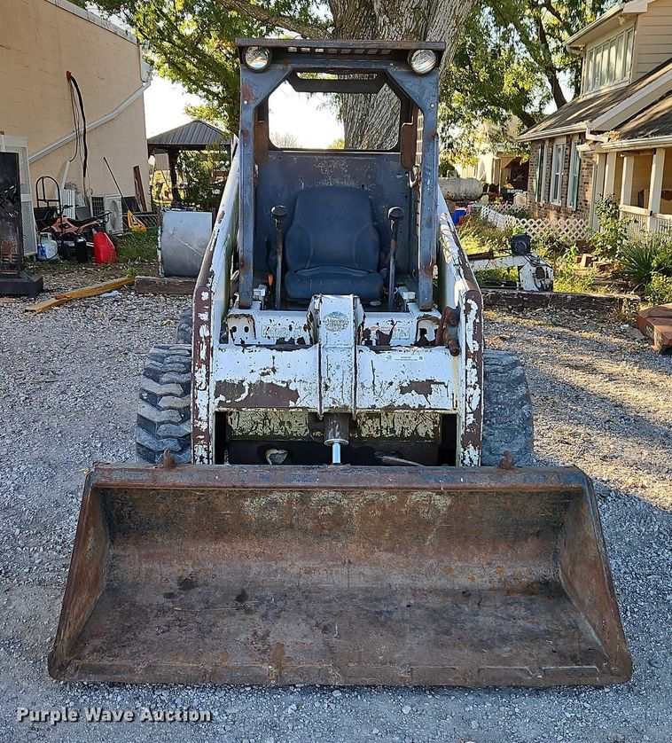 MINI CARGADOR SOBRE RUEDAS 1994 BOBCAT 853