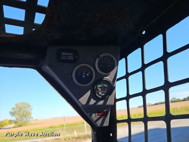 image for item EO4722 1994 Bobcat 853 skid steer loader