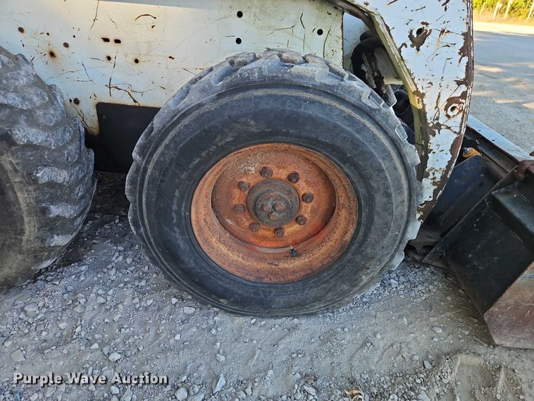 image for item EO4722 1994 Bobcat 853 skid steer loader