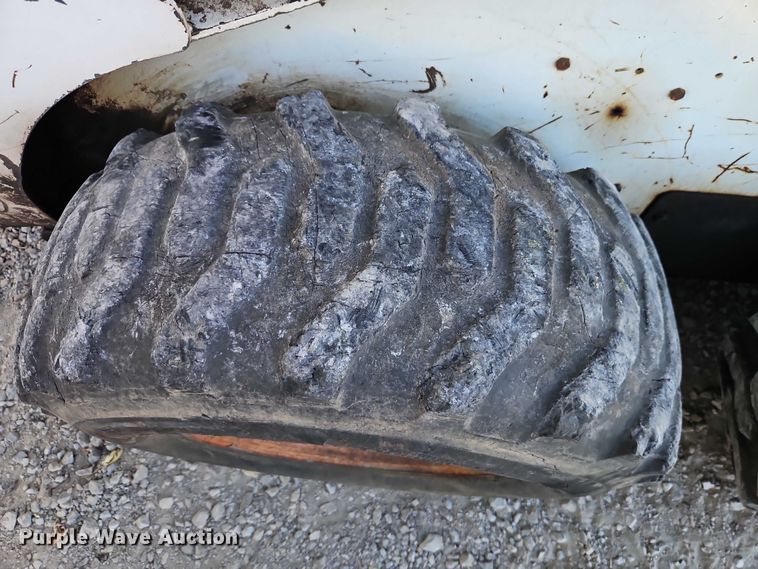 image for item EO4722 1994 Bobcat 853 skid steer loader