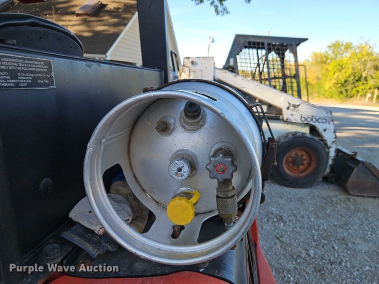 image for item EO4723 Linde H30CT forklift