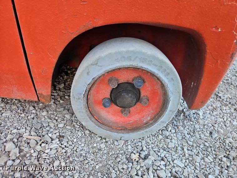 image for item EO4723 Linde H30CT forklift