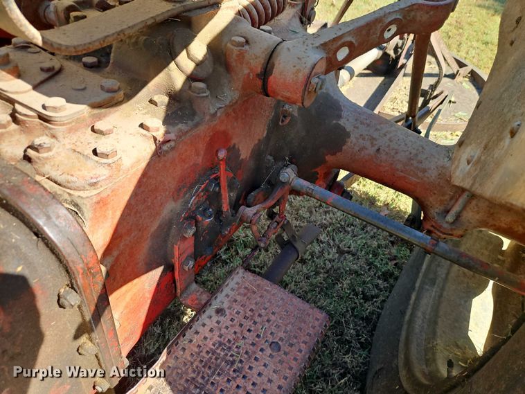 image for item EO4735 Ford 600 Tractor with Brush Mower